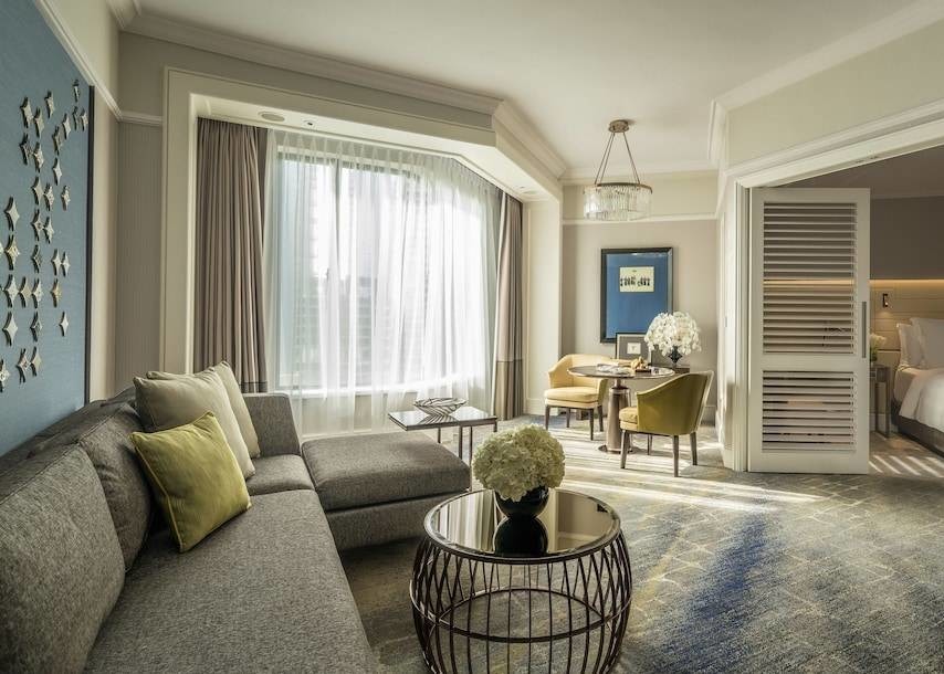 ODM Commercial Hotel Living Room Furniture Fabric Sofa