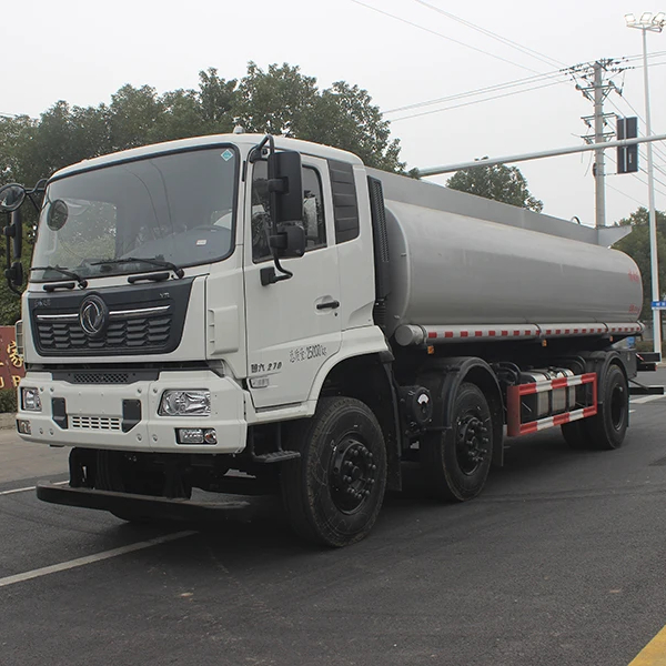 Dongfeng Three-axle Ordinary Liquid Transport Vehicle
