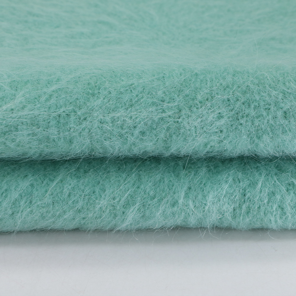 OEM 1/8NM Smooth Drops Alpaca Yarn For Crochet Scarves And Hats