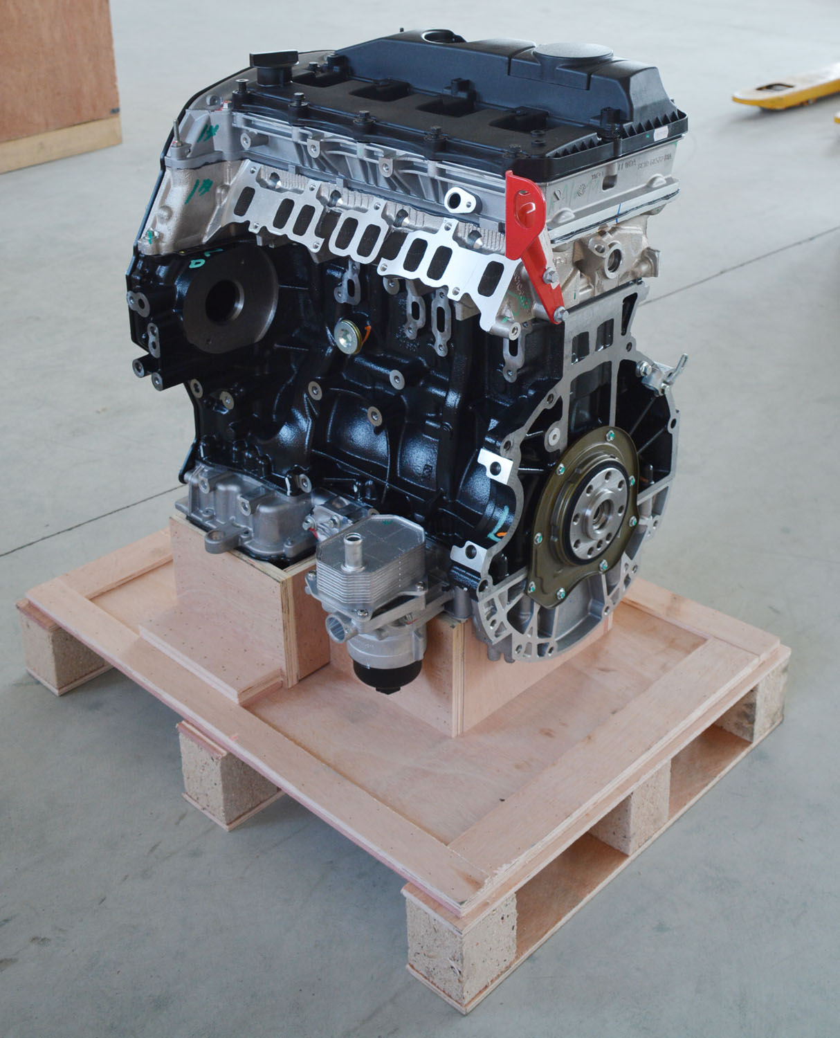 V348 4 Cylinder JMC V348 Auto Engine with 350/1500-2100 Torque and 135/3500 Power