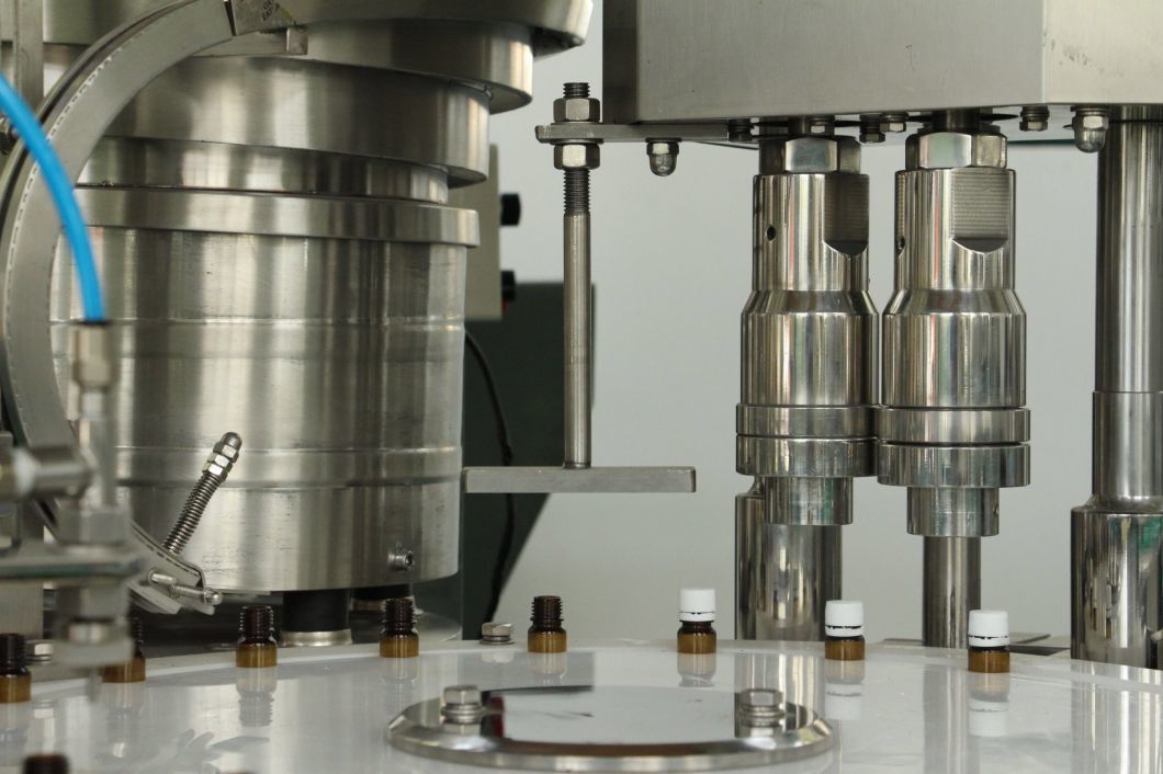 Npack Automatic High Speed 5m-50ml Small Bottle Essential Oil Filling and Capping Machine