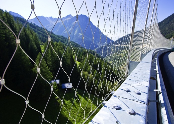 Silver Stainless Steel Ferrule Rope Mesh For Protection Free Sample