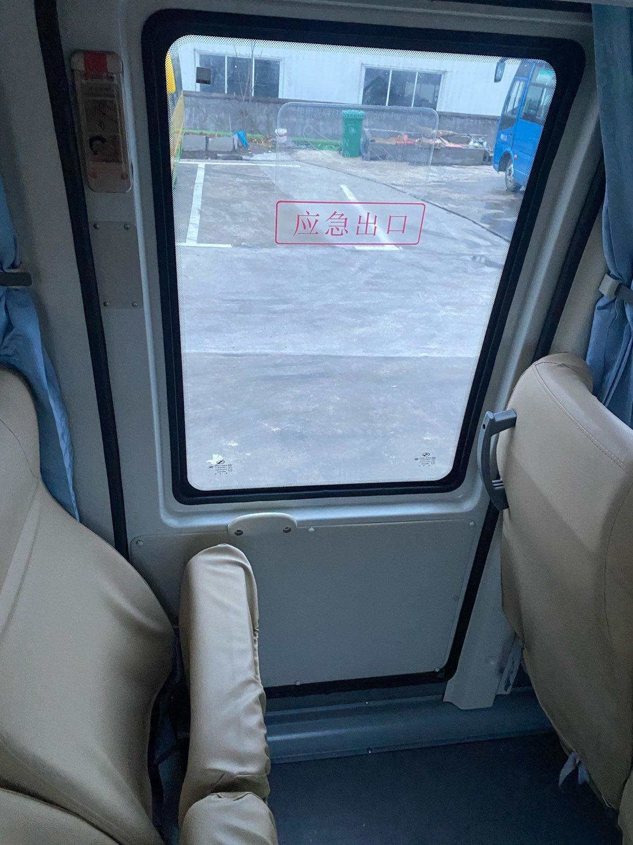 Long Distance Bus XMQ6829 Used Kinglong Coach Bus 34 Seats Used Buses For Sale In UAE