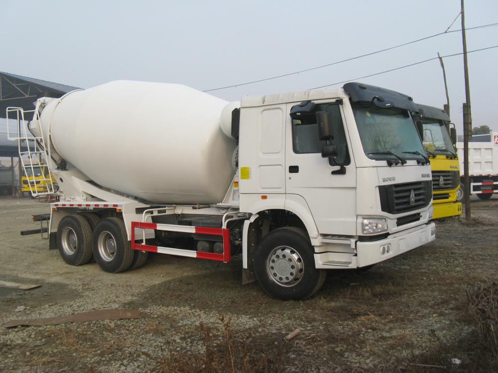 8cbm capacity volume concrete mixer truck howo 6x4 sinotruk cement mixer truck