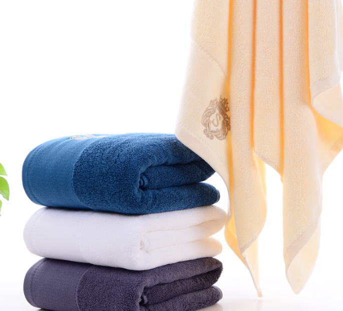 Striped Jacquard Luxury Towels Made of 100% Cotton for Soft and Absorbent Performance