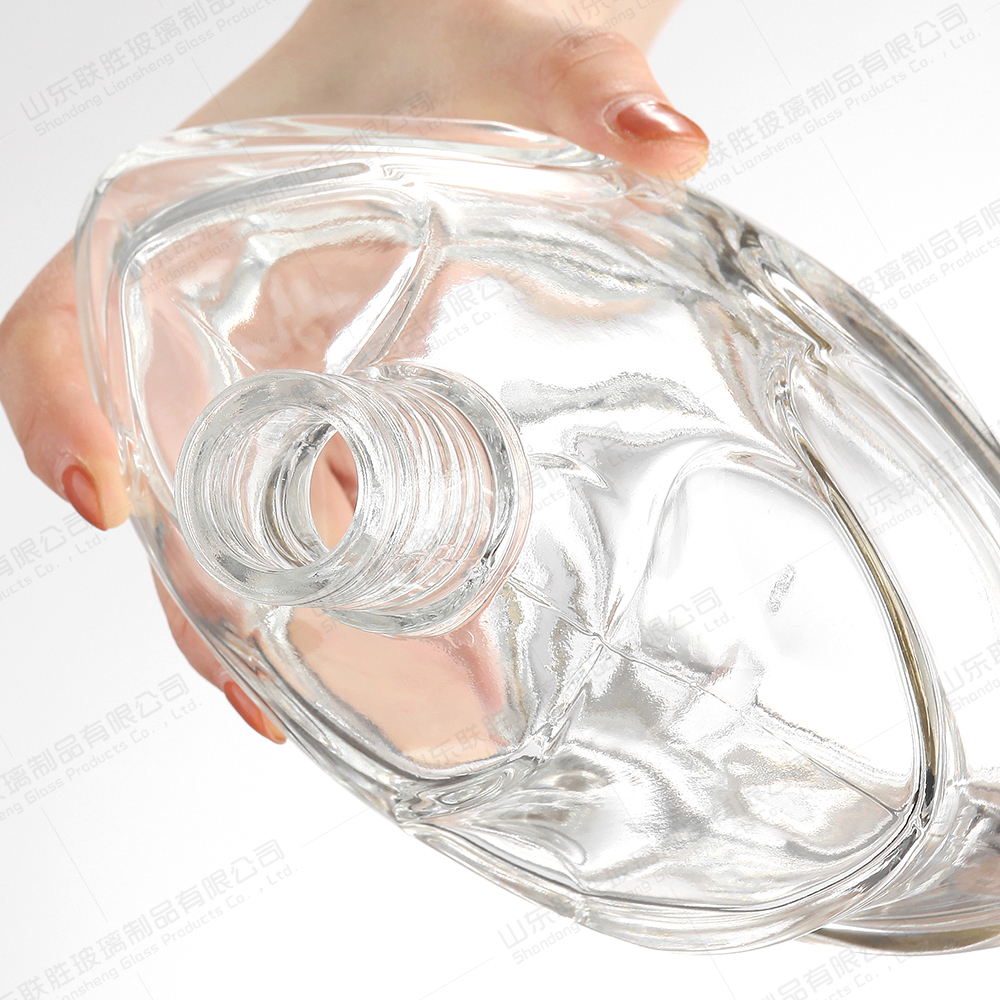 Accptable Clear 700ml 500ml Absolute XO Vodka Whiskey Tequila Gin Glass Bottles With Cap