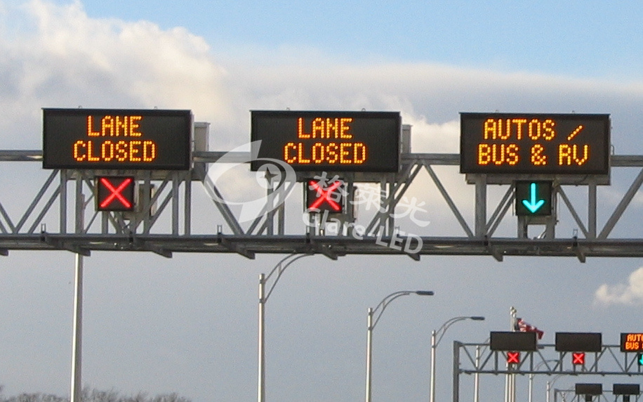 Variable Message Sign LED Arrow Light Signal Lane Control Board with 30° Visual Angle