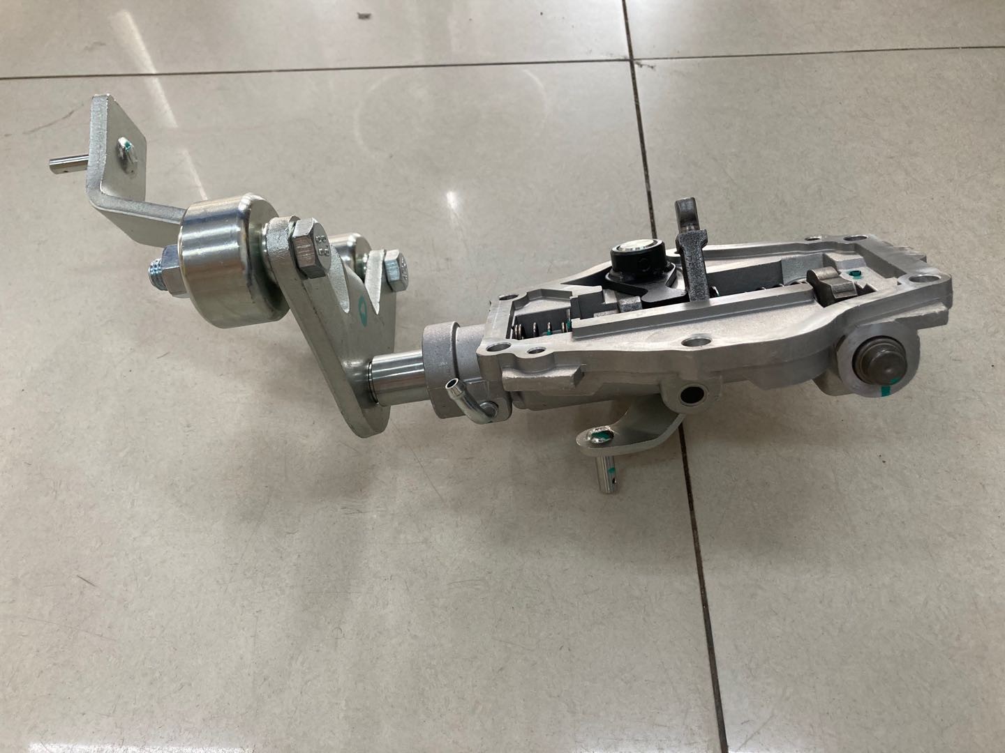 Transmission Parts Gearbox Top Cover For Isuzu MYY6T