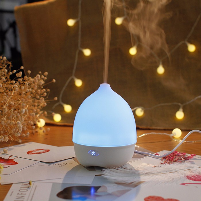 Portable Fashional Design USB 70ml Ultrasonic Aroma Diffuser and Humidifier Home Appliance