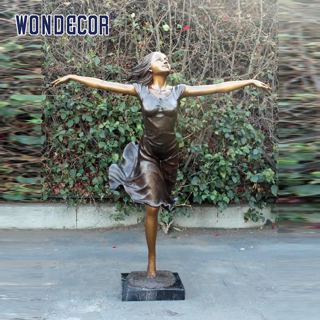 Customized garden decoration, life-size bronze statue of a woman running forward