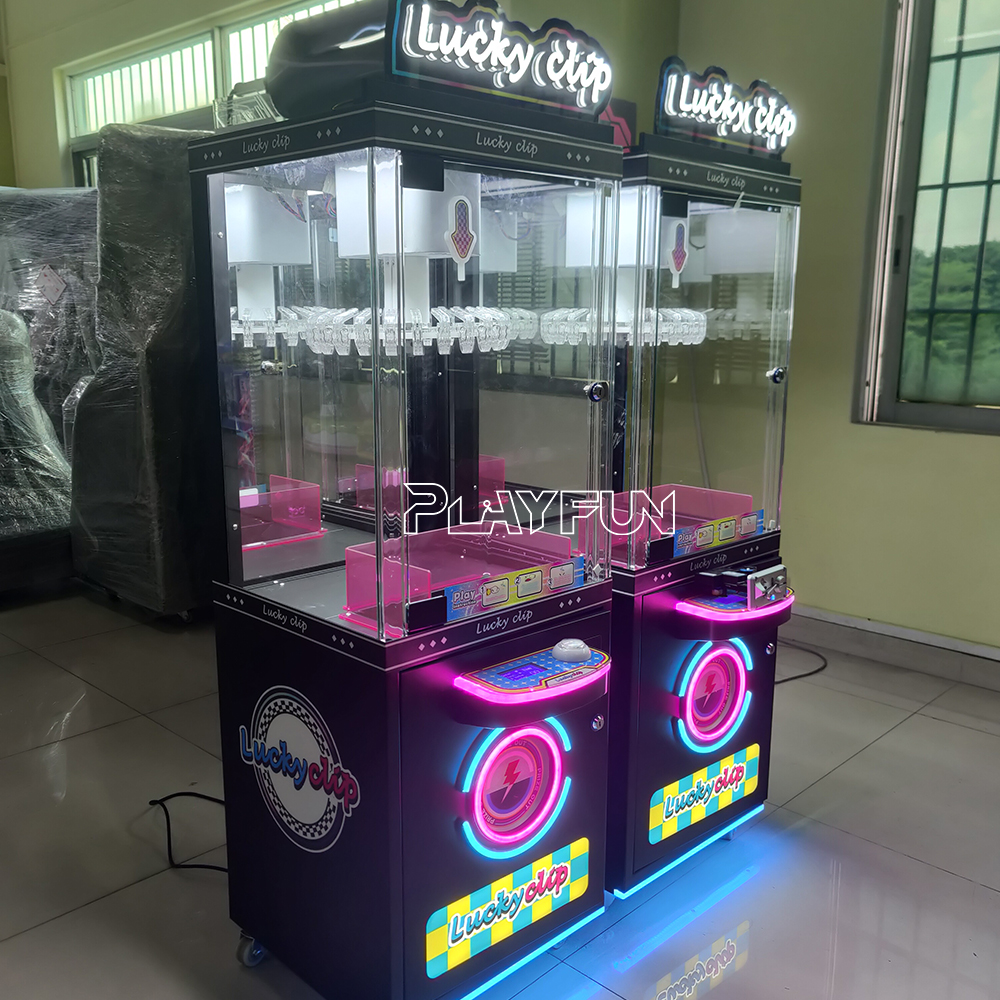Brazil Popular Arcade Clip Mini Game Machine Lucky Clip Prize Machine 24 Clips Coin Operated Machine