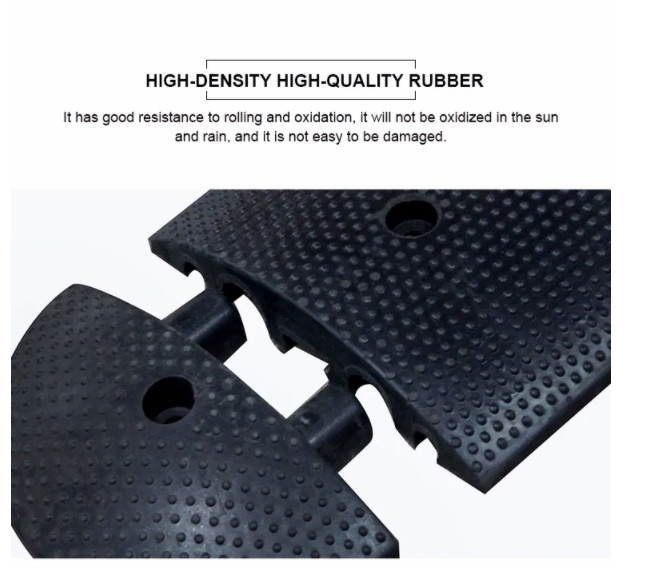 1830x300x58mm Reflective Rubber Speed Hump Heavy Duty Speed Bumps For Traffic Roadway