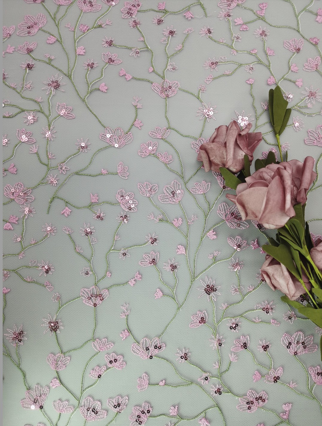 Pink Flower Lace Fabric OEM Embroidery 3D Sequin Lace Fabric for Dress
