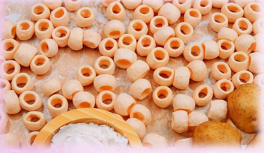 Simens Motor Small Capacity Puffed Corn Rice Grain Flour Snacks Food Extruder for Food