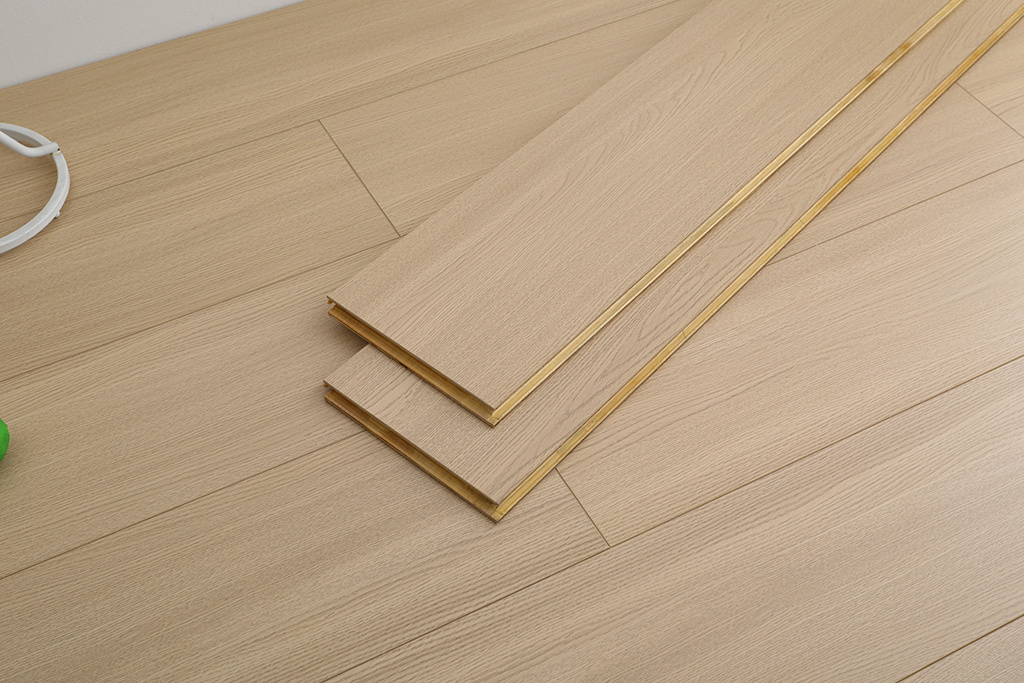 Three Layer Engineered Wood Flooring In European French Oak