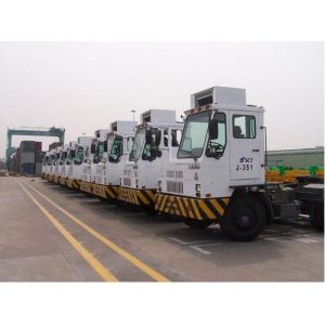 SINOTRUK HOWO 6x4 LOW-SPEED TERMIAL TRACTOR