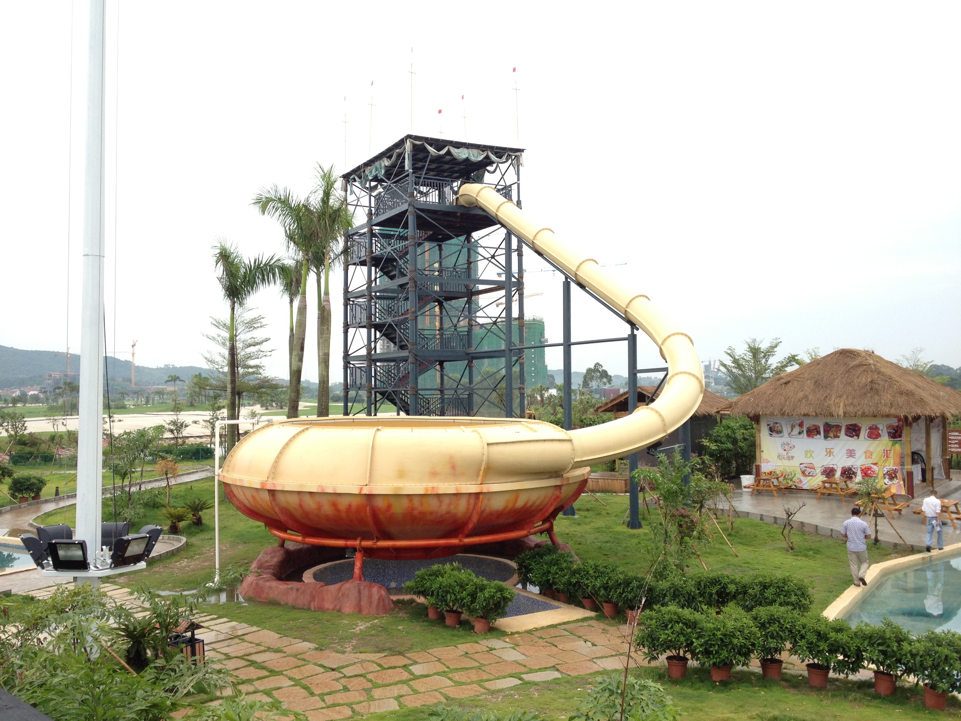Red / Yellow Aqua Park Equipment 16m Space Bowl Water Slide For Water Park