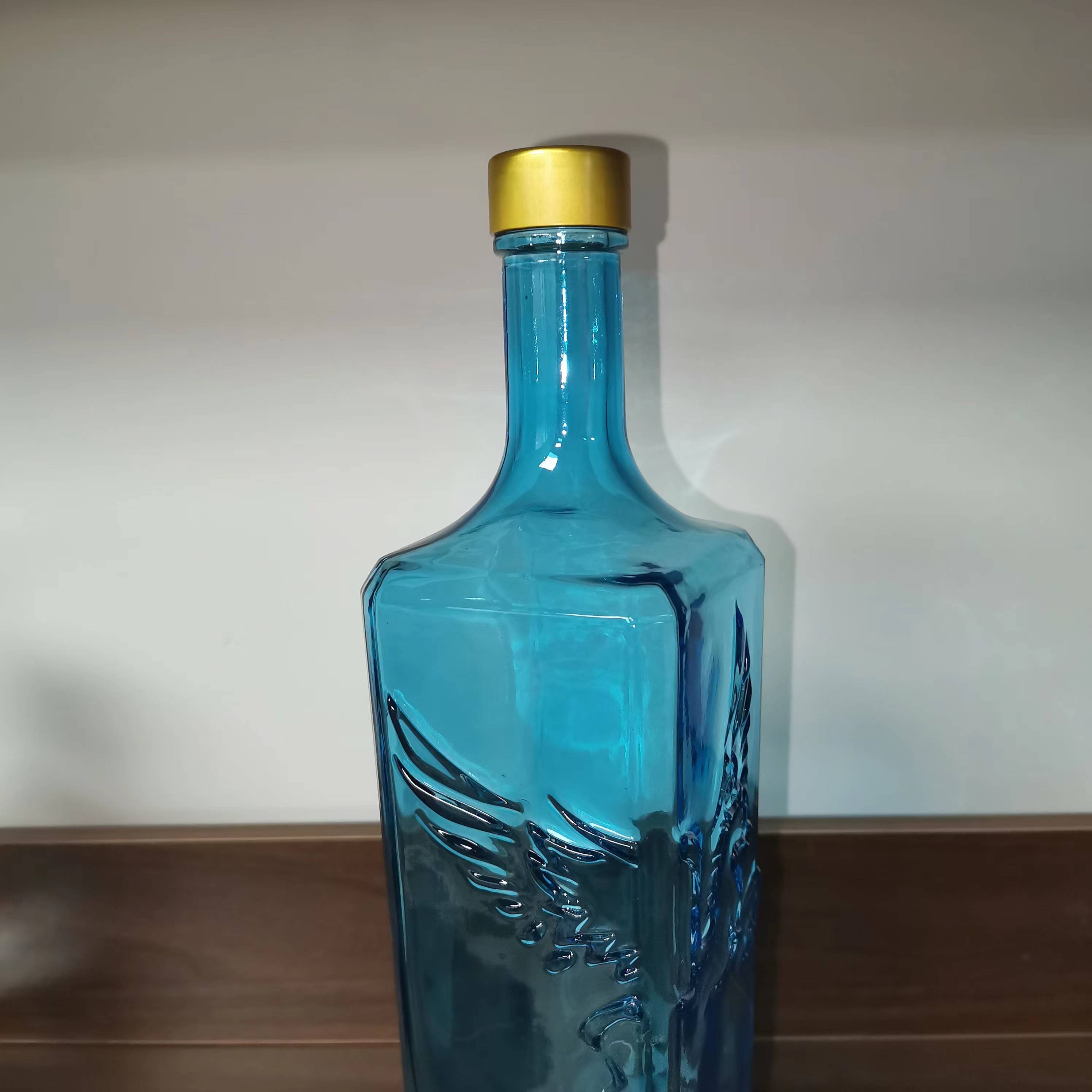 500ml 750ml 700ml 1l Transparent Blue Sky Ocean Color Spirit Glass Bottle