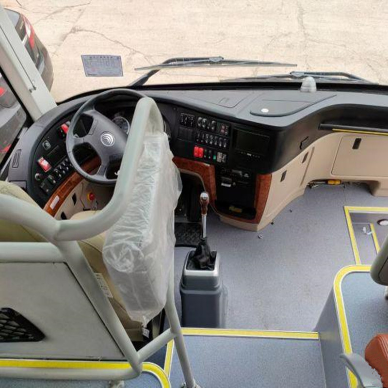 2018 Year 54 Seats Used Yutong Bus LHD Steering ZK6122HQ Used Coach Bus With Air Conditioner