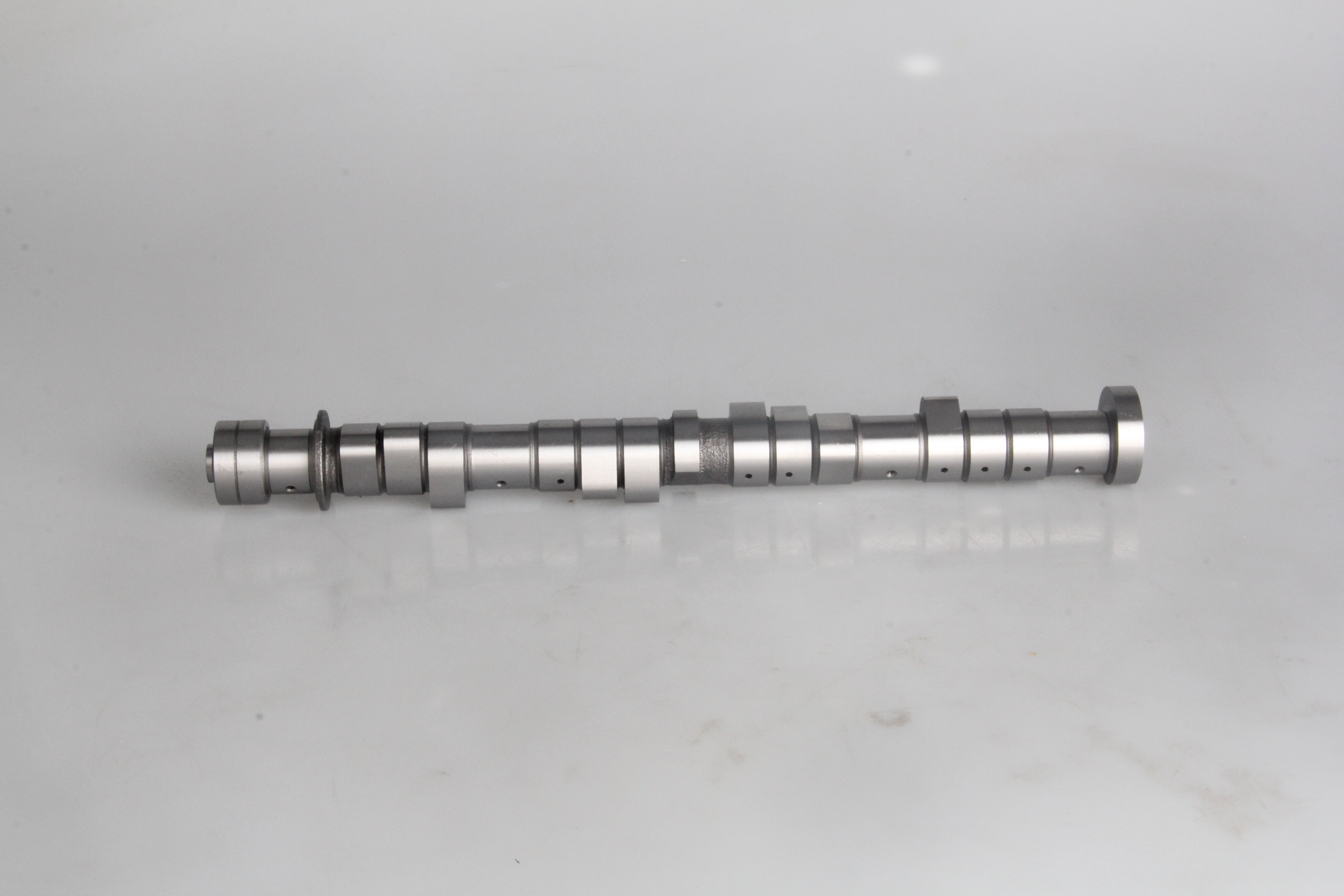 1350111010 Engine Camshaft Used for Toyot , Diesel Engine Spare Parts