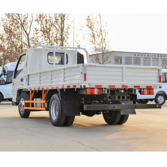 Customized Low Price 4X2 JMC Chassis Truck Van Trucks Cargo Van Truck With 3.3 Meter Cargo Boxes