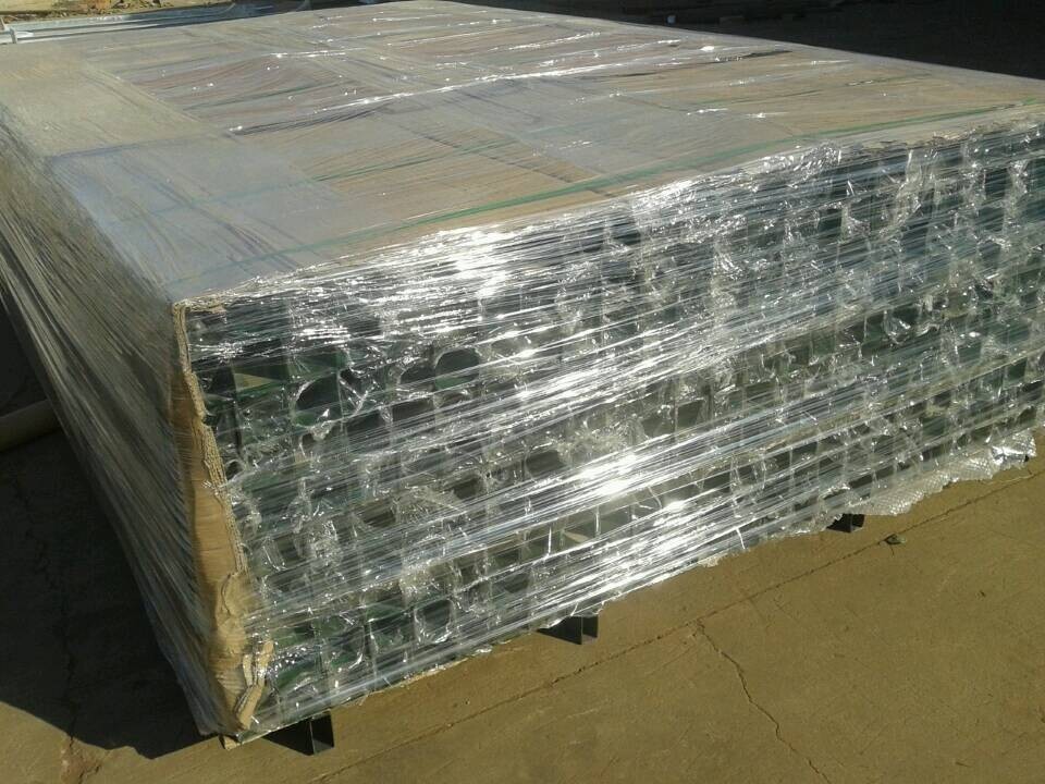 Anti Corrosion 1.53m Tall Wire Mesh Garden Fence Stainless Steel