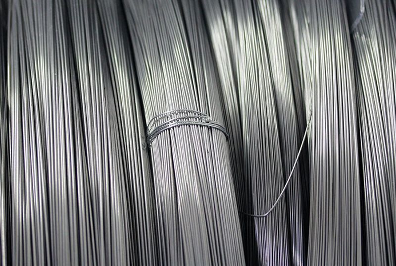 201 202 303 304 310 316 Stainless Steel Spring Wire 55crsia 60si2mna 65mn Alloy Spring Steel Wire Rod Factory