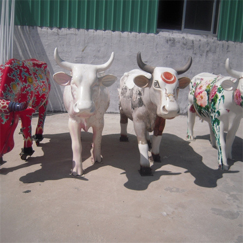 Metal Large Outdoor Cow Bull Statue Garden Animal Cattle Sculptures