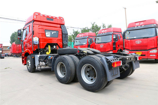 Euro 3 FAW J6P Tractor Trailer Truck / 335HP - 375HP 6x4 Tractor Unit