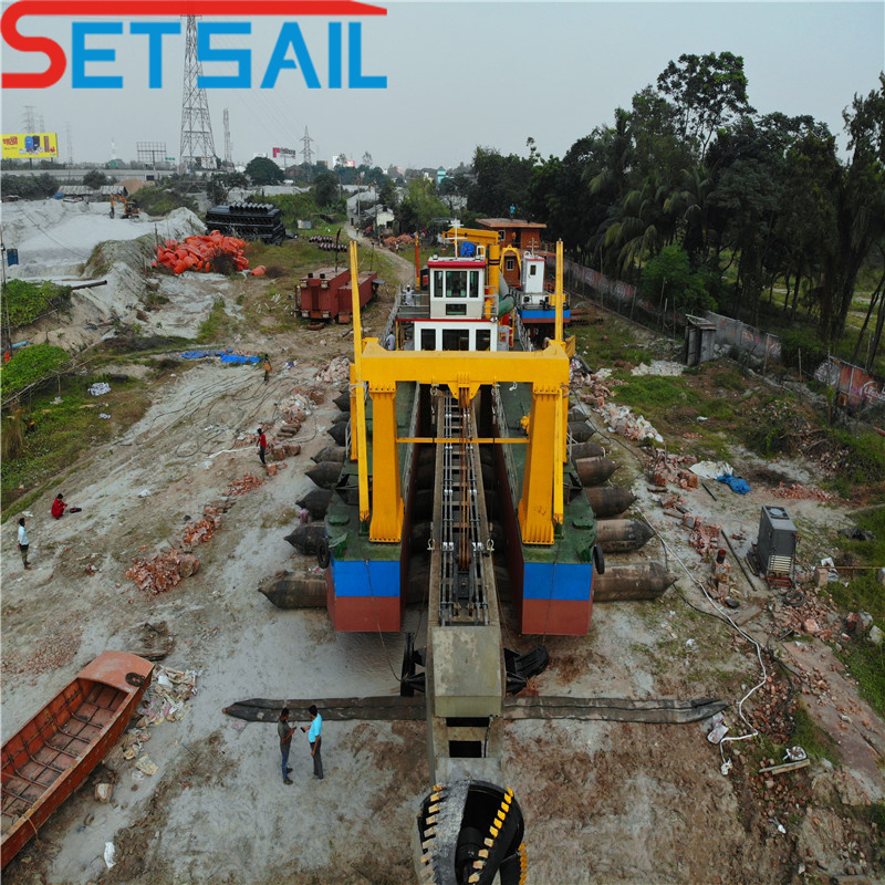 Electric Power 32inch Cutter Suction Dredger with Booster Station