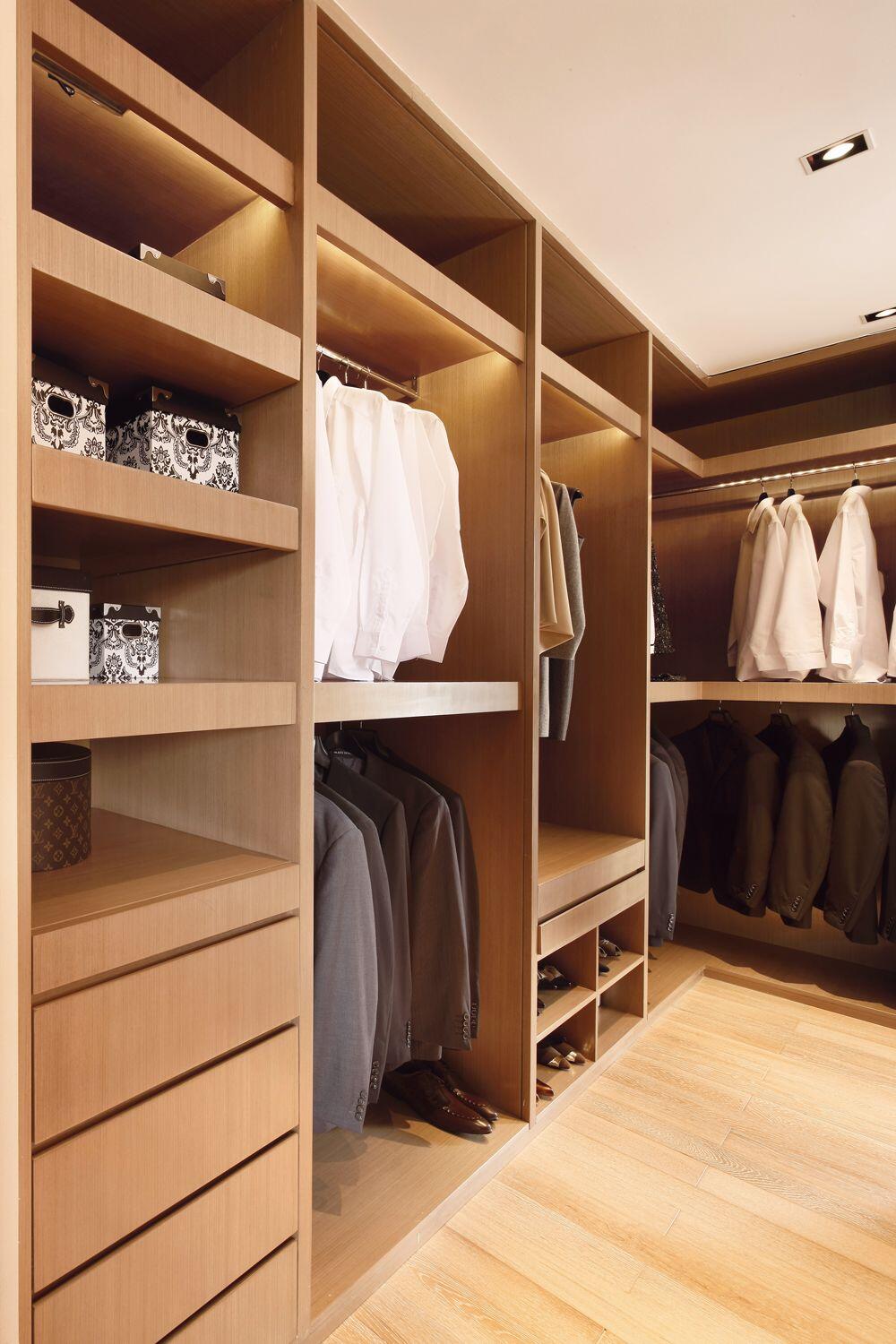 Modern Style Walk-in Closet Wardrobes for Custom Bedroom Furniture in Wooden Modular
