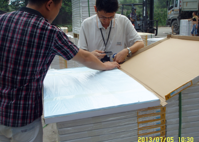 CB CF CFB Carbonless Paper In Reels Colorful Offset Printing 0.75-0.9 G/Cm3 Tensity