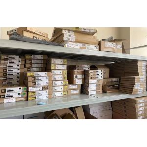 Light Control Texas Instruments ICs Electronic TL16C554AIPN SMT Mounting