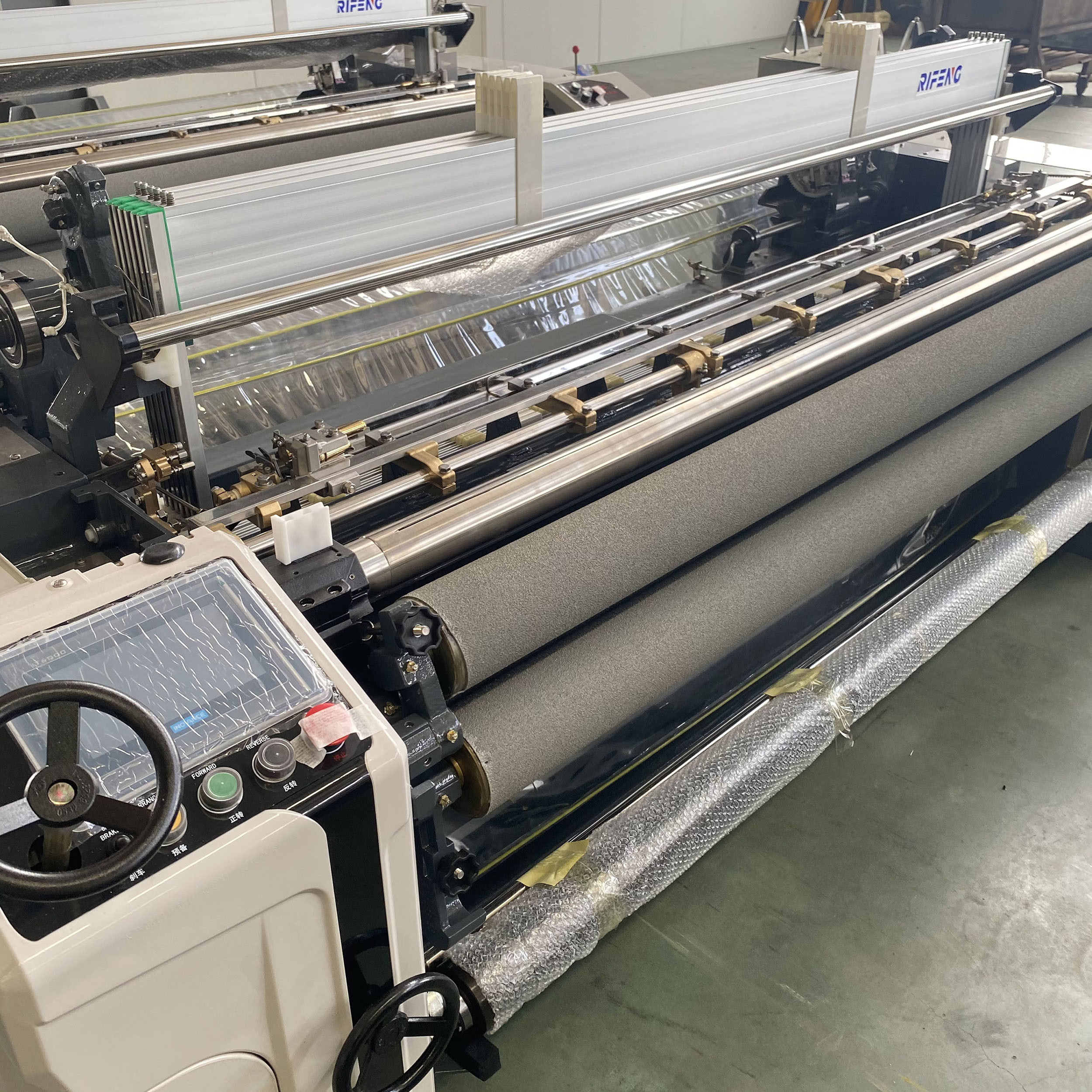 Double Pump Polyester Weaving Textile Water Jet Loom High Speed 230 Cm