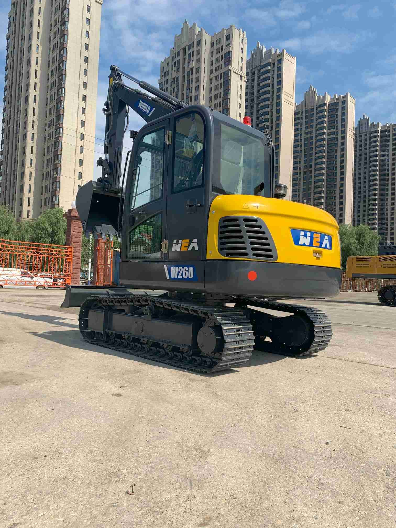 Compact Excavation Machine With 40.2KN Bucket Digging Force Equivalent To Komatsu PC60