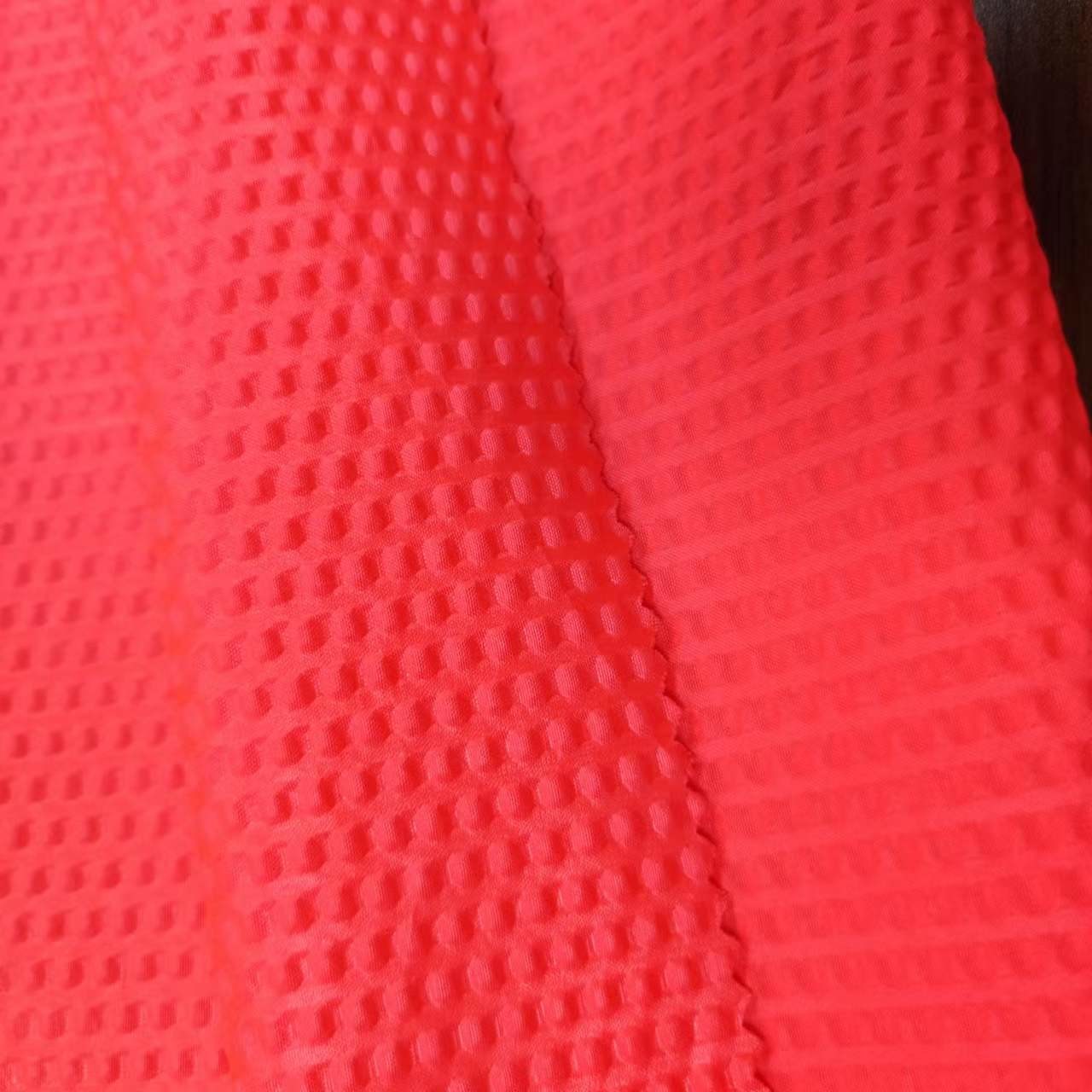 Breathable 100% Polyester Dyed Bubble Fabric For Clothing Dress 98G