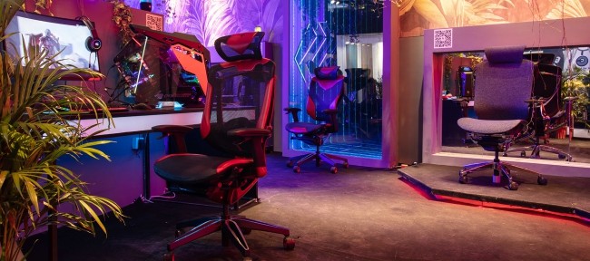 PC Racing Gaming Chairs with Headrest Dynamic Support Breathable Swivel Gaming Chair