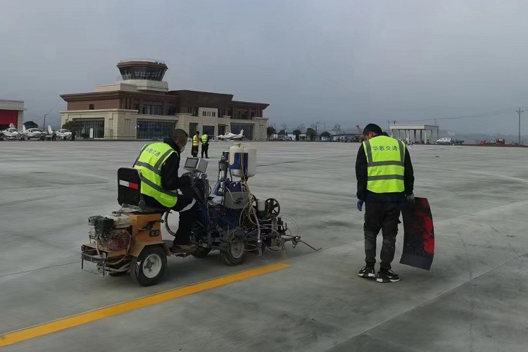 16km/H 55HP Gasoline Engine Booster Driver For Road Marking Equipment