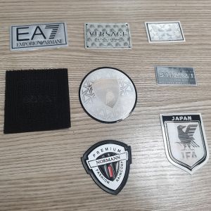 Custom Design Round Free Design Garment Labels and TPU Badges for Multi-Usage