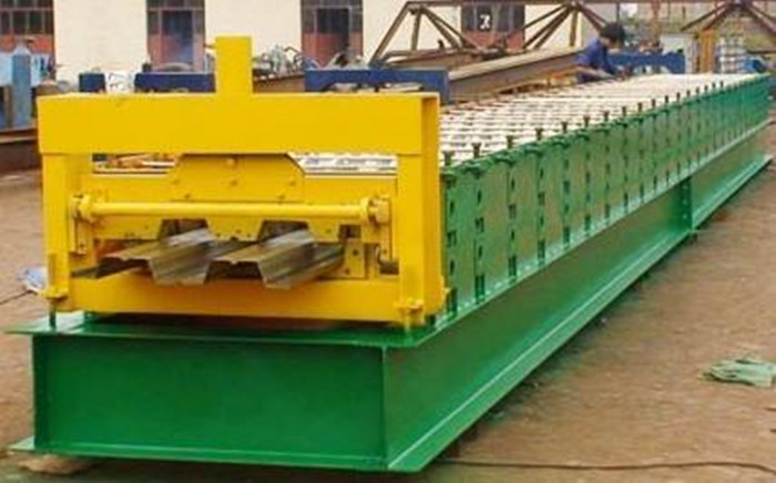 Aluminum Floor Deck Roll Forming Machine , Shutter Door Roll Forming Machine