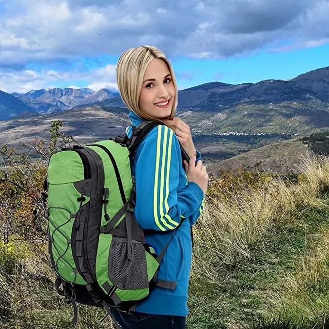 32cm Outdoor Hiking Backpack ISO Water Proof Day Packs For Men And Women