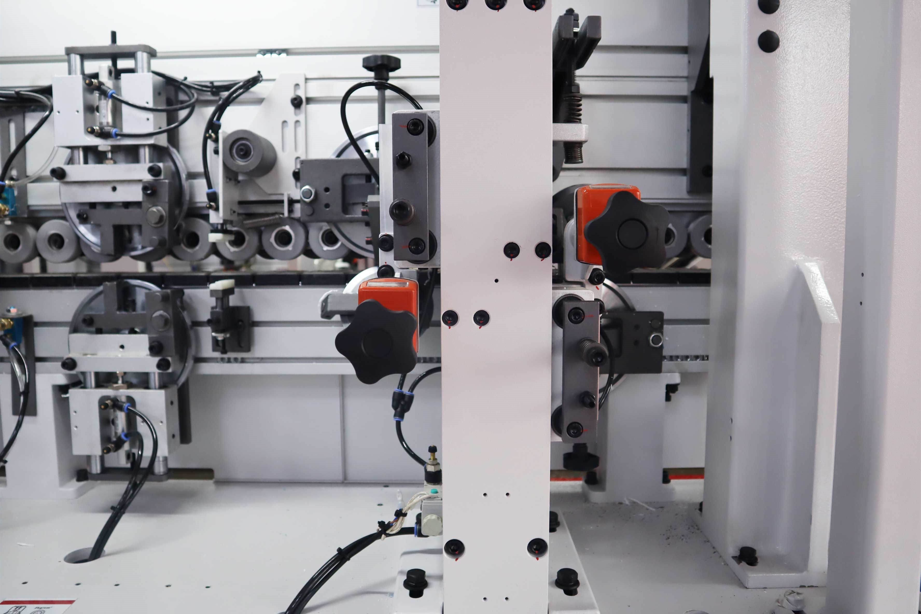 High Gloss Panels Particle Board Edge Banding Machine Wood Banding Tool 27KW