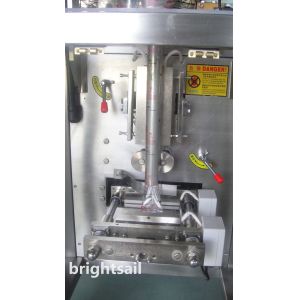 Auger Weighing 1 To 100g Range Filling Packing Machine