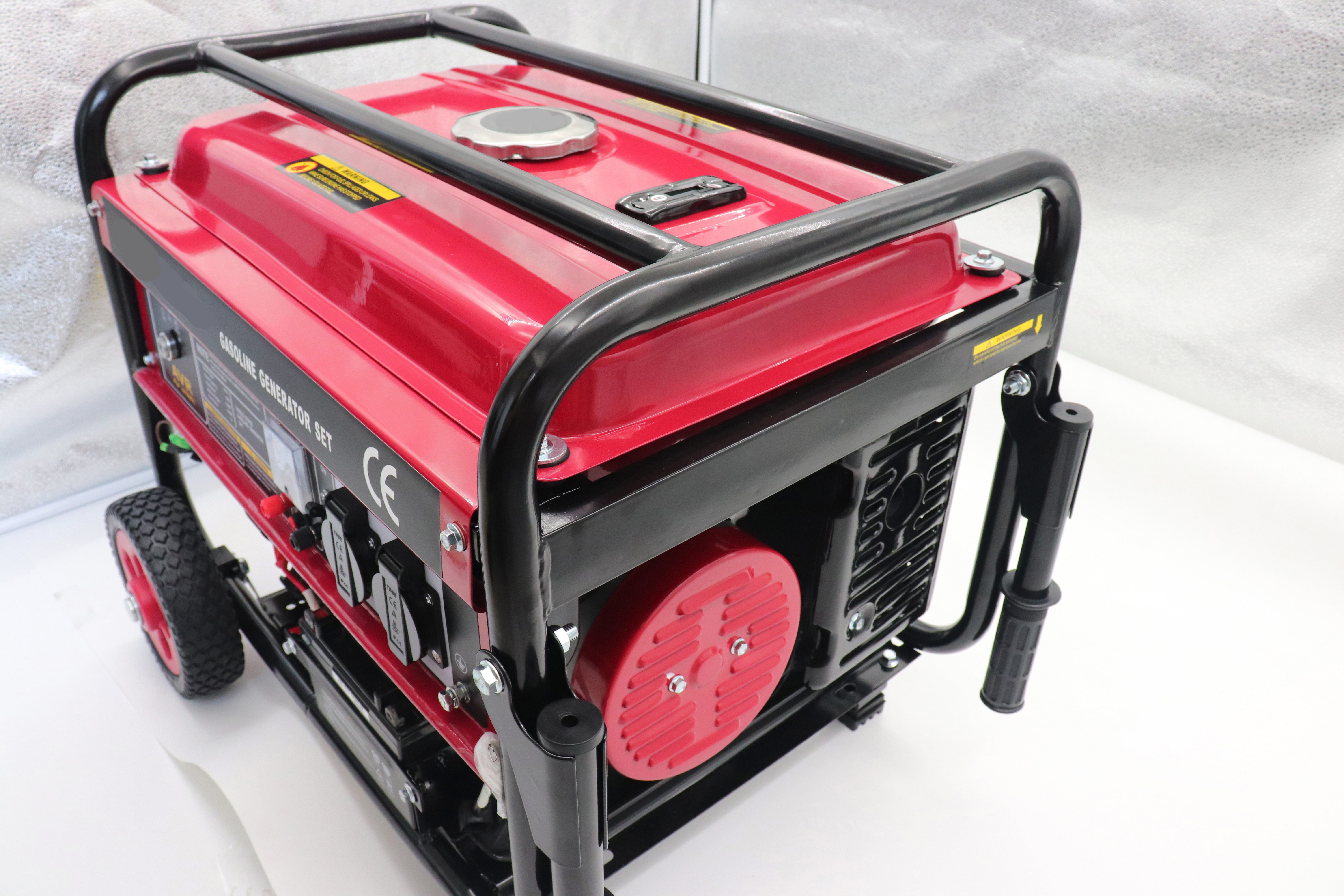 Upgrade Your Mid East Business with Our 2.8 KW Gasoline Generator at 50/60HZ Frequency