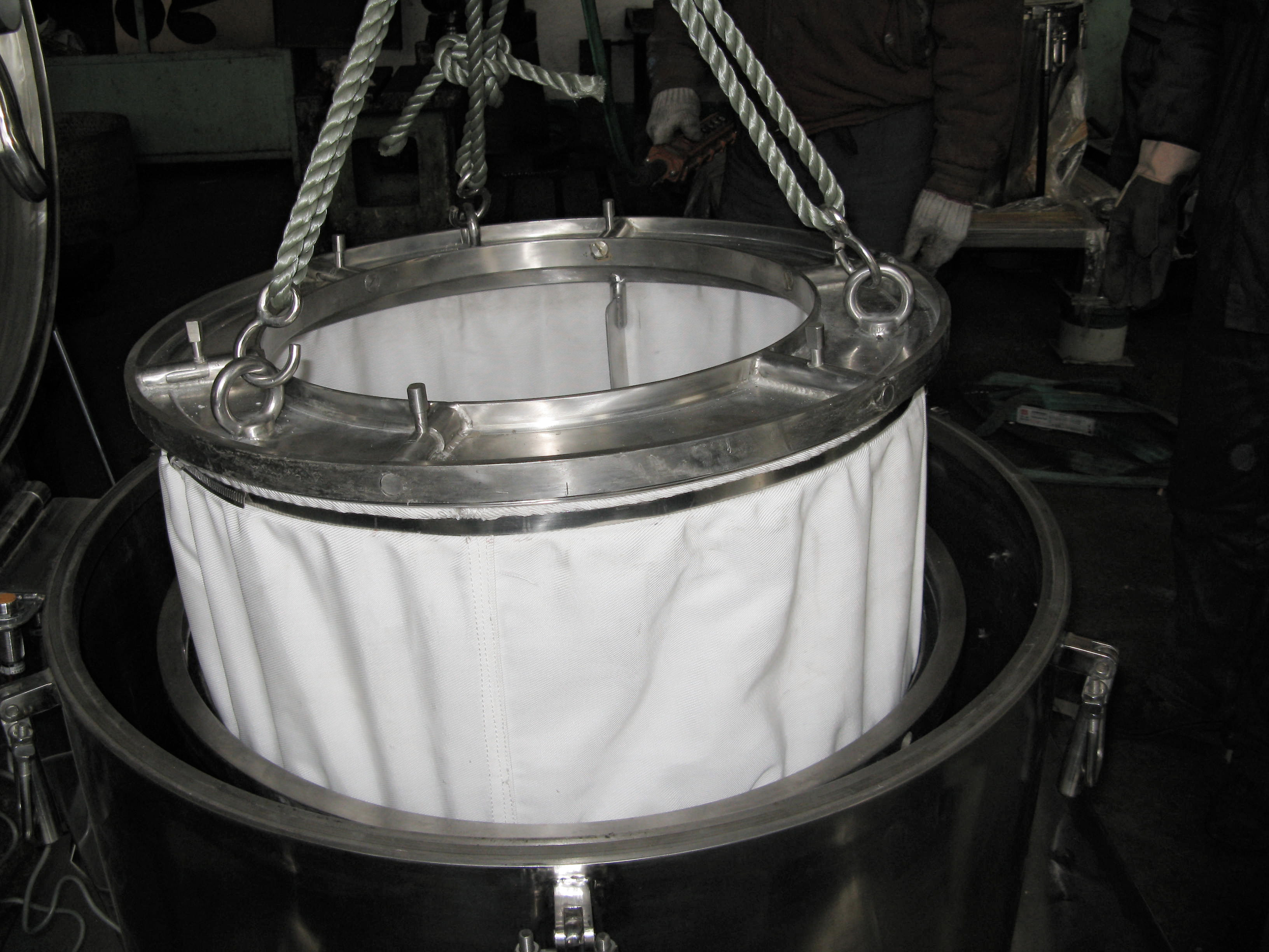 Centrifugal Machines with Bag pulling filter basket centrifuge oil pollution centrifuges