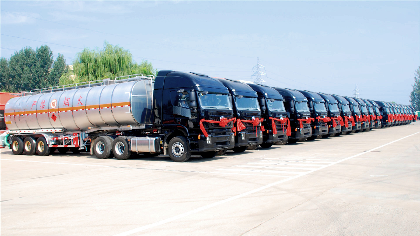 42000 Liters Water Transporting Fuel Tanker Semi-Trailer Used Crude Oil Tan Trailer
