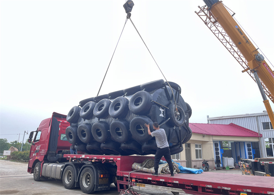 STS And STD Marine Floating Tyre And Chain Net EVA Foam Filled Fender