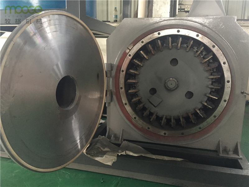 PP PE EVA Plastic Pulverizer Machine PVC Plastic Crushing Mill