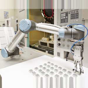 Industrial robot UR5e 6 axis robot arm cobot universal payload 5kg safe smart