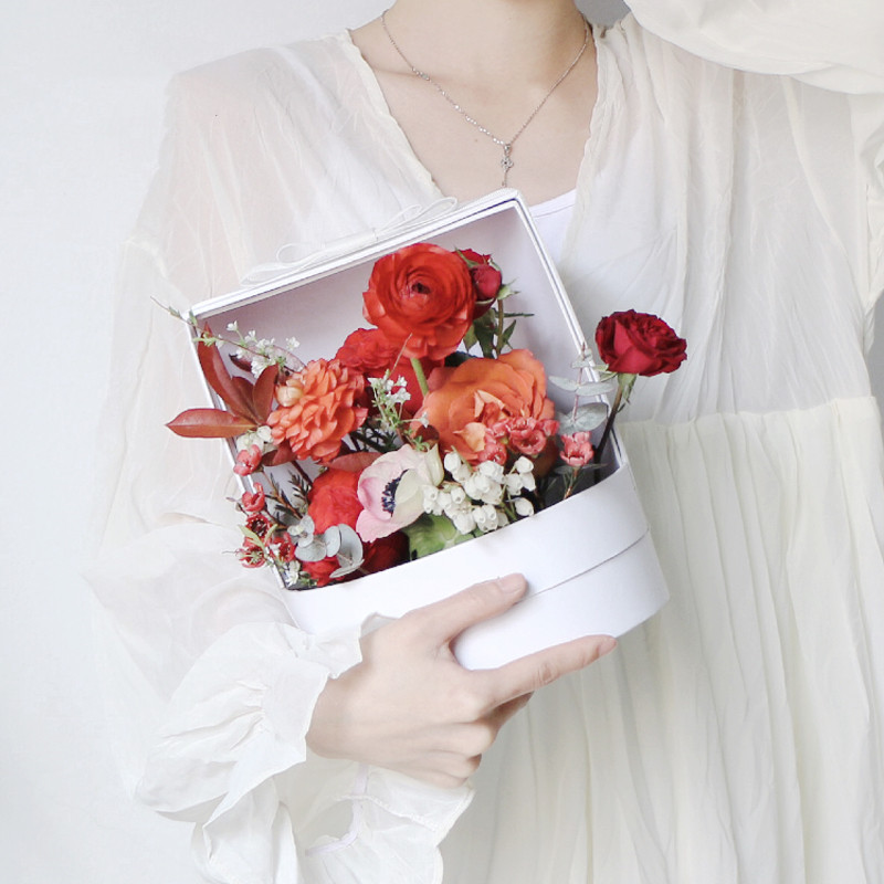 Industrial Gift Craft Custom Luxury Round Cylinder Roses Bouquet Cardboard Paper Box